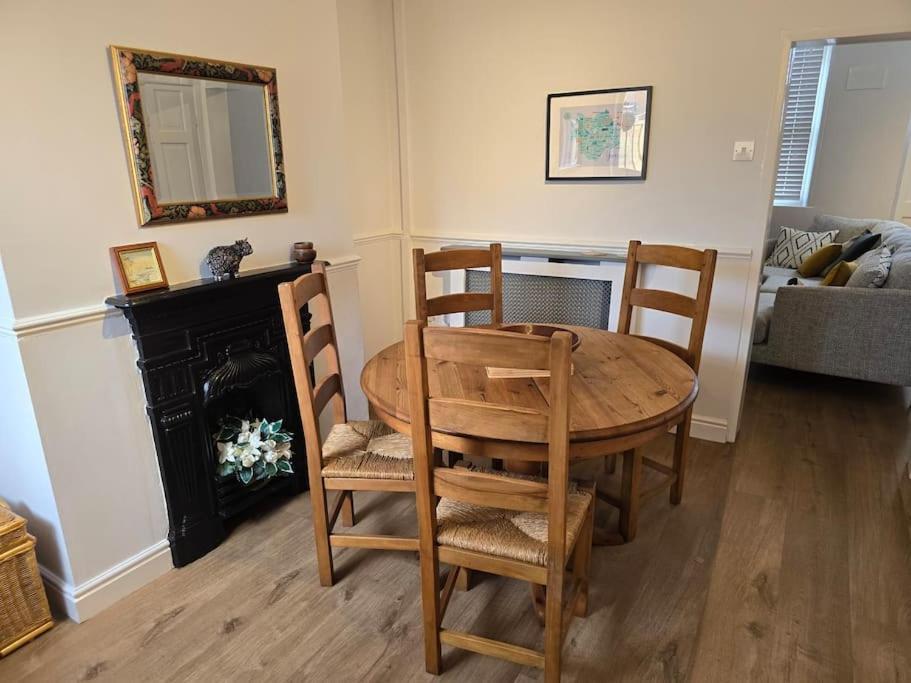 Free Parking, Outdoor Decking - Flanders