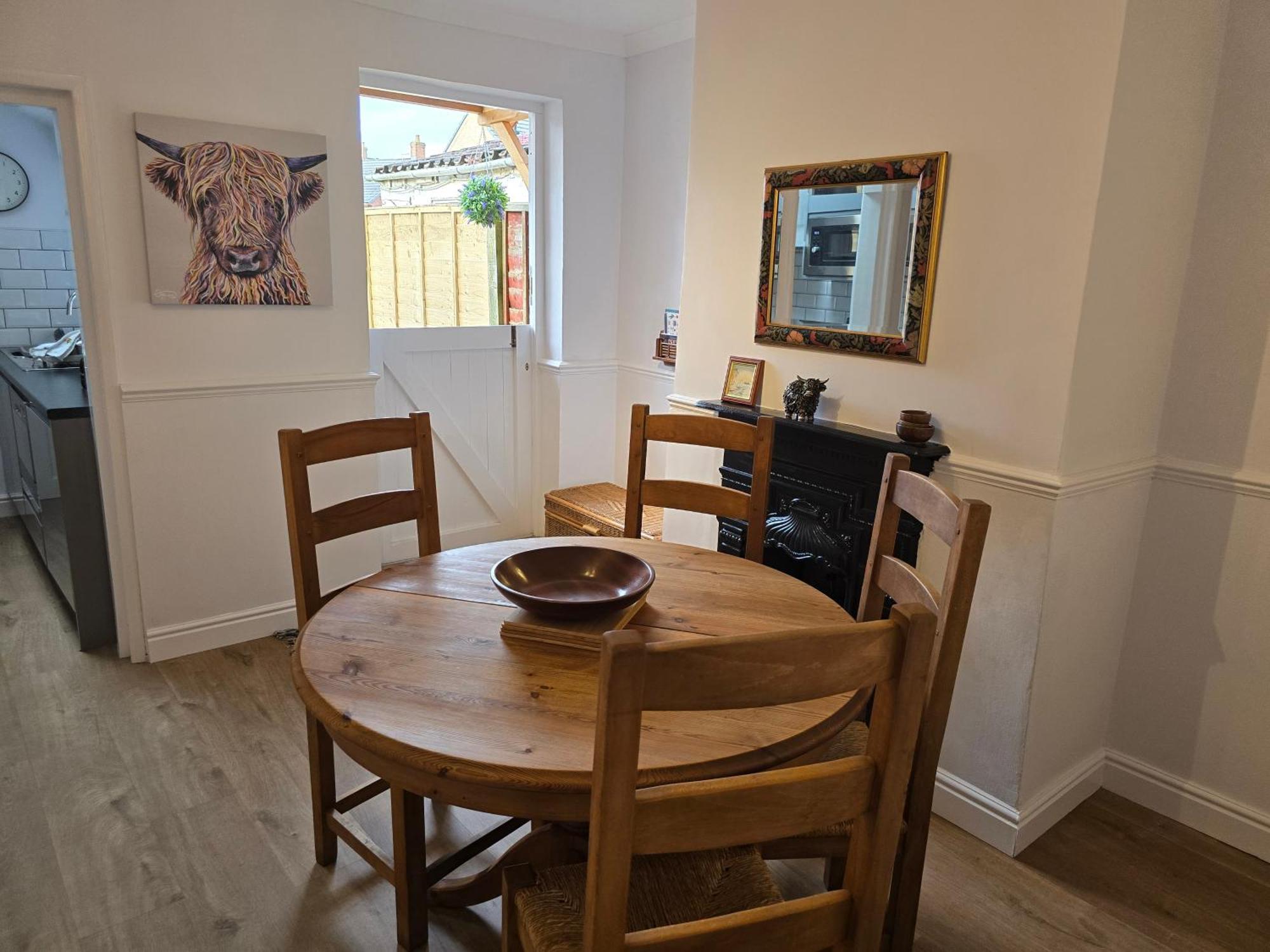 Free Parking, Outdoor Decking - Flanders *