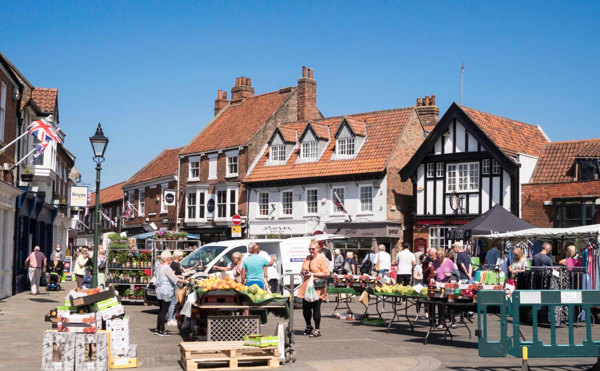 Free Parking, Outdoor Decking - Flanders Holiday home Beverley